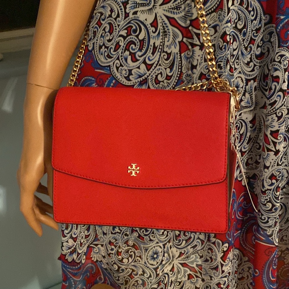 TORY BURCH EMERSON ENVELOPE CROSSBODY NWT BRILLIANT RED LUXURY!!